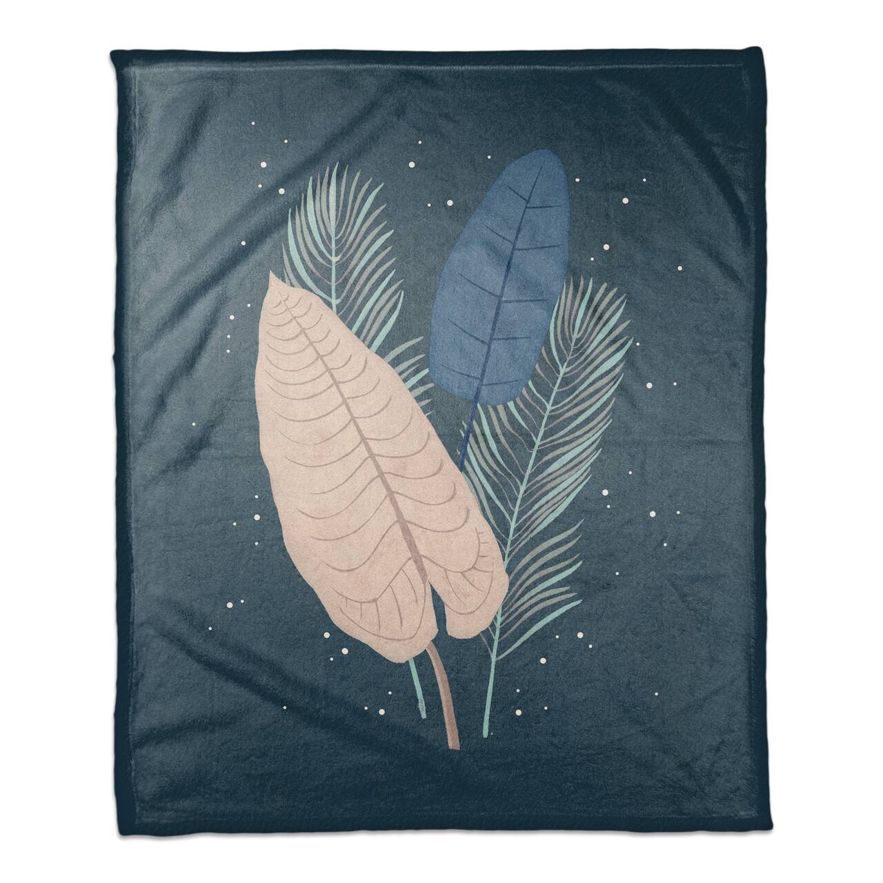 Simple Blue Feathers 50" x 60" Coral Fleece Blanket